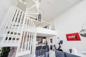 421 Meridian Ave APT 19, Miami Beach, FL 33139, Sold 07/19/23
