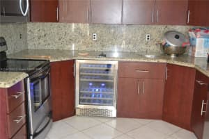 6210 Royal Poinciana Ln, Tamarac, FL 33319, Sold 10/02/23