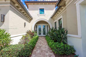 19379 SE Hidden Bridge Ct, Jupiter, FL 33458, Sold 06/13/23