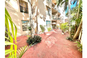 13850 SW 62nd St APT 109, Miami, FL 33183, Sold 04/28/23