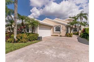 15241 Wilshire Cir S, Pembroke Pines, FL 33027, Sold 10/05/23