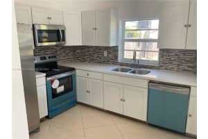 10559 La Placida Dr, Coral Springs, FL 33065, Sold 06/13/24