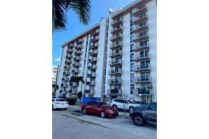 2075 NE 164th St APT 804, North Miami Beach, FL 33162, Sold 08/31/23