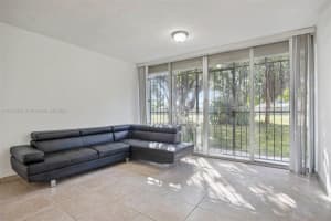 9250 Fontainebleau Blvd, Miami, FL 33172, Sold 05/15/23