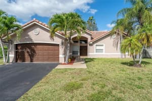 12623 SW 8th Ct, Davie, FL 33325, Sold 06/05/23
