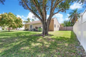 1200 SW 85th Terrace, Pembroke Pines, FL 33025, Sold 03/28/23