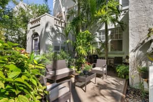 719 Meridian Ave, Miami Beach, FL 33139, Sold 04/25/23