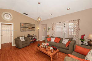 11740 NW 41st St, Sunrise, FL 33323, Sold 05/18/23