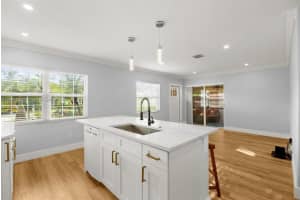 404 S Caloosahatchee Ave, Jupiter, FL 33458, Sold 03/20/23