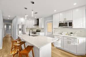 404 S Caloosahatchee Ave, Jupiter, FL 33458, Sold 03/20/23