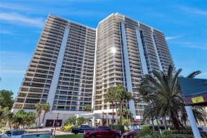 20281 E Country Club Dr APT 315, Aventura, FL 33180, Sold 09/18/23