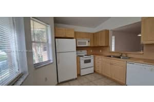 7830 NW 6th St APT 206, Pembroke Pines, FL 33024, Sold 05/05/23