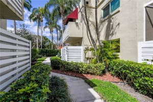 561 NW 98th Ave, Plantation, FL 33324, Sold 03/17/23