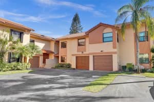 967 SW 113th Terrace, Pembroke Pines, FL 33025, Sold 03/27/23