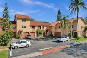 967 SW 113th Terrace, Pembroke Pines, FL 33025, Sold 03/27/23