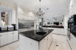 625 Se Poinciana Drive Fort Lauderdale, FL 33301 - Off Market