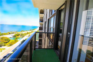 600 NE 36th St, Miami, FL 33137, Sold 06/02/23