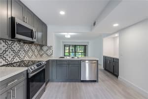 1961 SW 15th St APT 87, Deerfield Beach, FL 33442, Sold 04/21/23