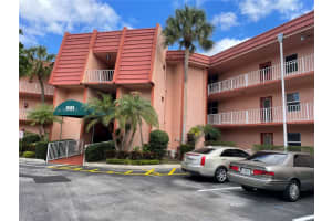 9101 Lime Bay Blvd, Tamarac, FL 33321, Sold 04/19/23