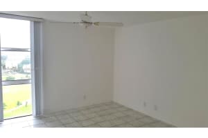 20379 W Country Club Dr APT 1837, Aventura, FL 33180, Sold 10/03/24