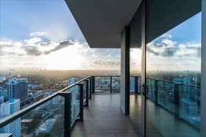 88 SW 7th St Apt 3302, Miami, FL 33130, Sold 07/24/23