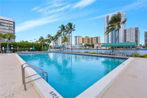 800 Parkview Dr APT 922, Hallandale Beach, FL 33009, Sold 04/26/23