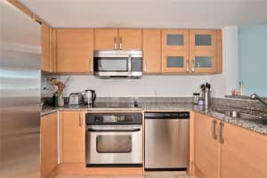 2101 Brickell Ave APT 1703, Miami, FL 33129, Sold 05/17/23