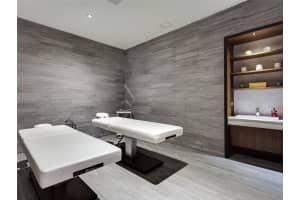 45 SW 9th St Apt 2409, Miami, FL 33130, Sold 08/15/23