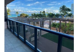 5225 Collins Ave APT 403, Miami Beach, FL 33140, Sold 07/07/23