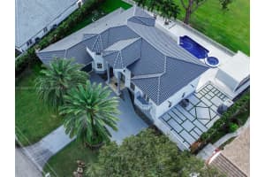 6780 N Augusta Dr, Hialeah, FL 33015, Sold 05/24/23