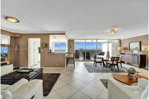 1901 N Ocean Blvd, Fort Lauderdale, FL 33305, Sold 05/05/23