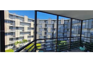 20400 W Country Club Dr APT 615, Aventura, FL 33180, Sold 07/07/23