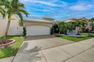 10392 SW 9th Ln, Pembroke Pines, FL 33025, Sold 06/29/23