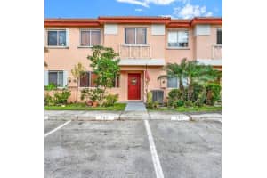 733 NW 208th Terrace, Pembroke Pines, FL 33029, Sold 05/10/23