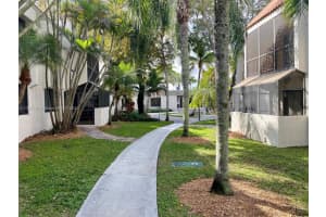 7927 SW 104th St e205, Miami, FL 33156, Sold 03/17/23