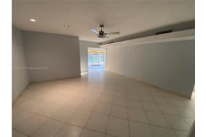 16016 Kilmarnock Dr, Miami Lakes, FL 33014, Sold 04/25/23