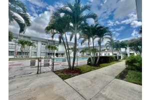 6705 NW 169th St APT C312, Hialeah, FL 33015, Sold 04/28/23