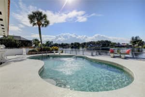 7360 Loch ness Dr, Miami Lakes, FL 33014, Sold 05/08/23