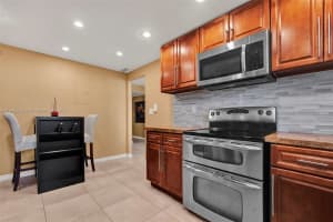 2780 NE 183rd St, Aventura, FL 33160, Sold 04/26/23