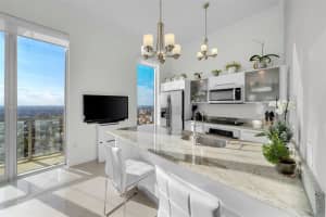 185 SW 7th St APT 4400, Miami, FL 33130, Sold 05/09/23