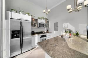 185 SW 7th St APT 4400, Miami, FL 33130, Sold 05/09/23