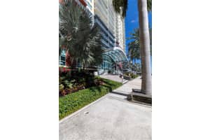 1155 Brickell Bay Dr APT 2711, Miami, FL 33131, Sold 05/31/23