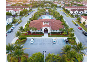 17300 SW 153rd Ave, Miami, FL 33187, Sold 05/02/23