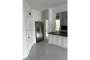 18344 NW 68th Ave f, Hialeah, FL 33015, Sold 03/31/23