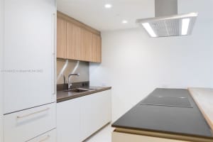 1000 Brickell Plaza #3307, Miami, FL 33131, Sold 05/17/23