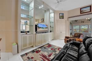 8542 Beaconhill Rd, Palm Beach Gardens, FL 33410, Sold 09/28/23