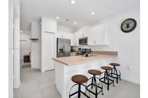 2642 SE 12th St, Homestead, FL 33035, Sold 05/30/23