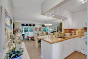 5100 NW 35th St, Lauderdale Lakes, FL 33319, Sold 04/11/23