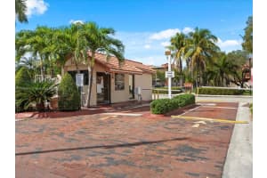 10245 NW 9th St Cir Apt 204-9, Miami, FL 33172, Sold 05/05/23