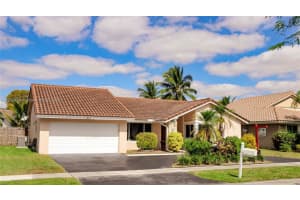 10235 NW 4th Ct, Plantation, FL 33324, Sold 04/14/23
